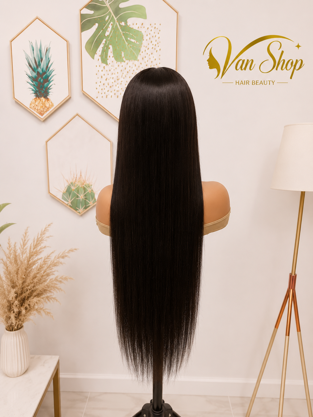 Perruque Straight Glueless 7x5 HD Lace Invisible 100% Cheveux Humains Brésiliens Vierges 180% Densité Noir Naturel Prête à Porter Sans Colle Lace HD Bonnet Ajustable Aspect Cuir Chevelu Naturel Qualité Premium Femme