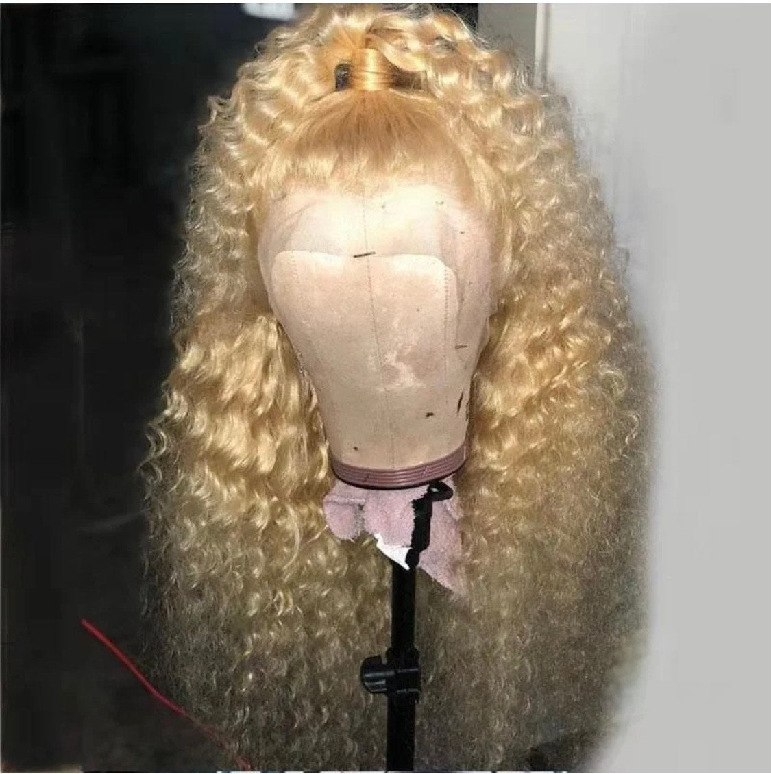 13 x 4 & 13x6 perruque blonde 613 "Les blondinettes"